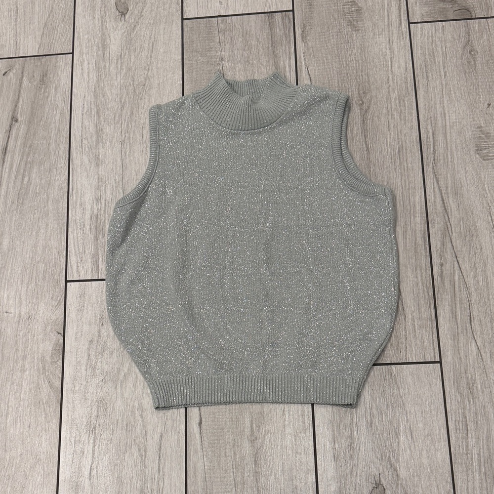 Willow Ridge Sparkling Gray Sleeveless Sweater